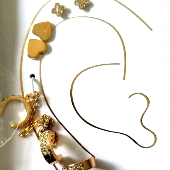 NWT Christian Siriano New York Multi Stud Huggie Pack - Picture 2 of 4